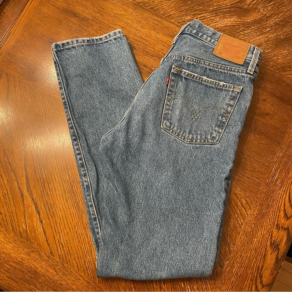 Levi's 501 Straight Leg Jeans - Medium Blue Denim